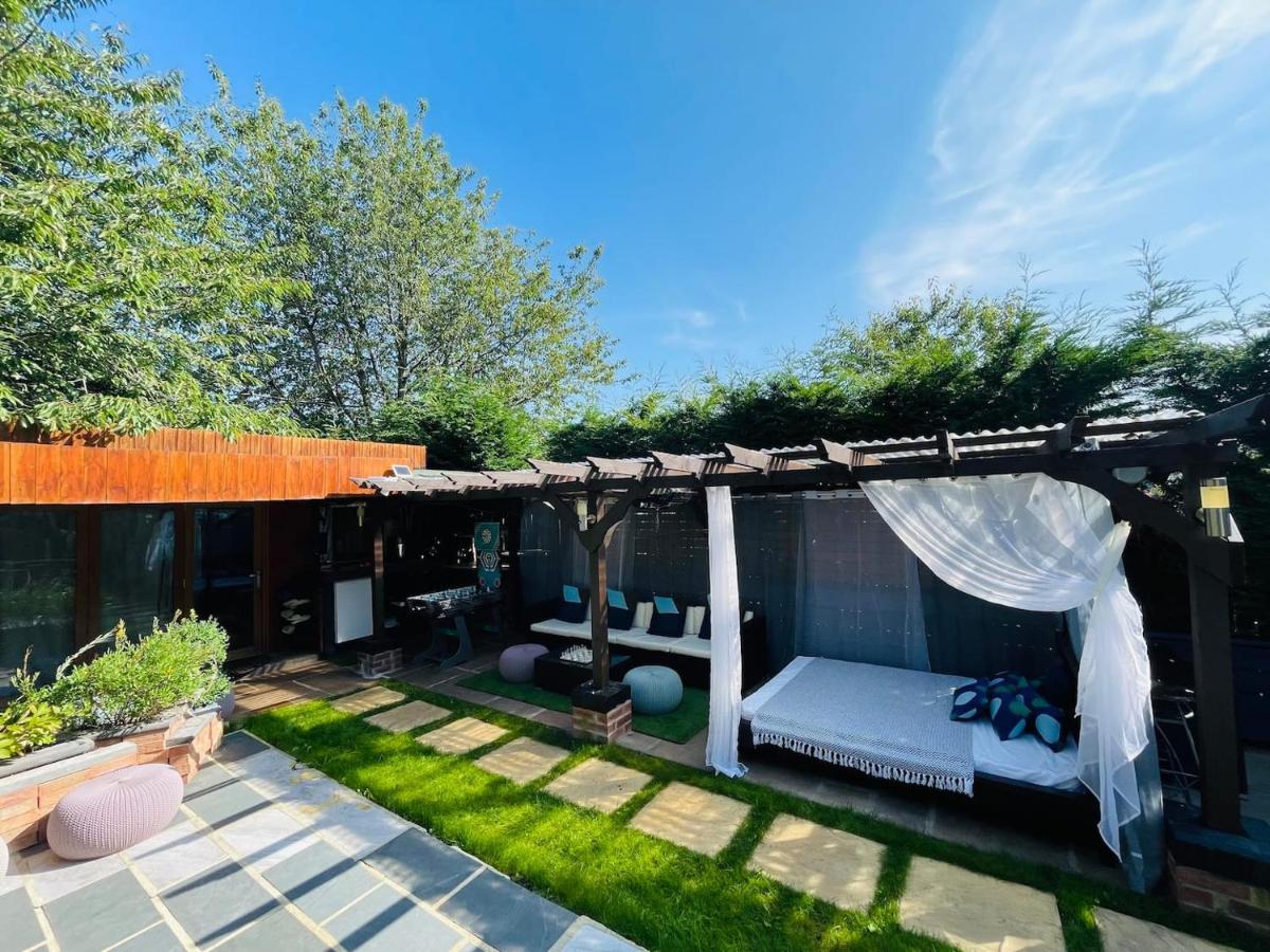 Tropical Style House Near Newcastle City Centre Экстерьер фото